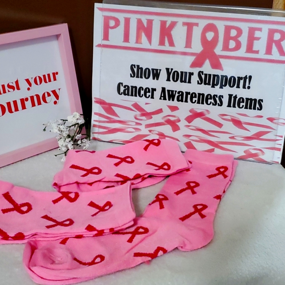 Ladies Socks (Cancer Awareness) - $5 NWT
